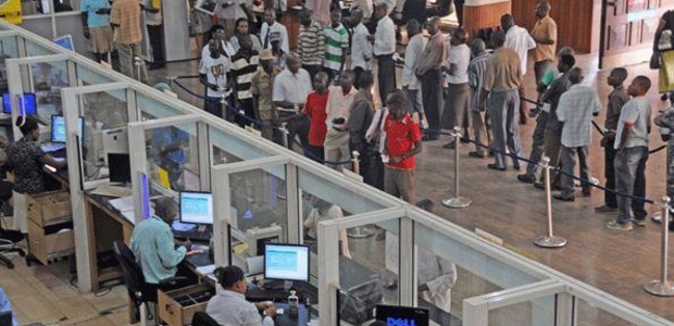 banking-queue.jpg